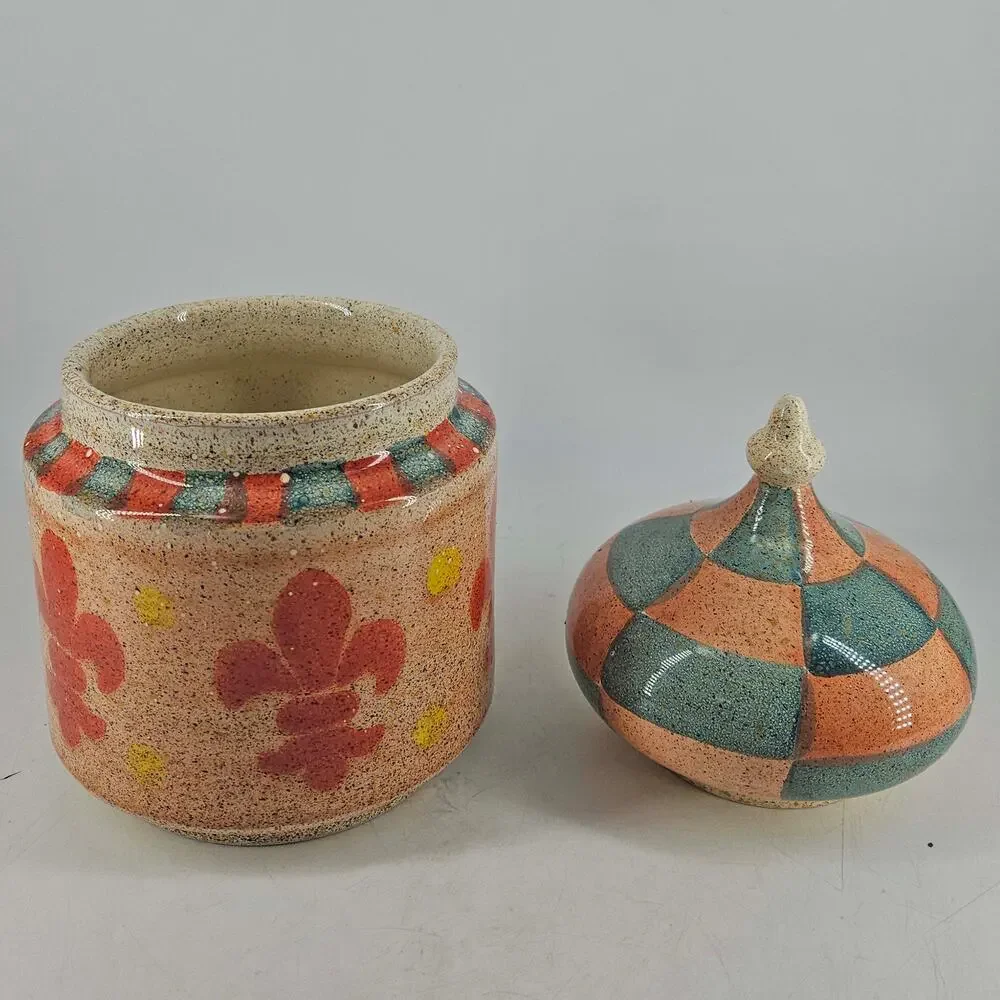 Vintage Hand painted ceramic Medici canister w lid Horchow Italy